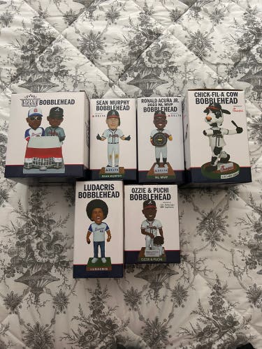 6 Braves bobbleheads (ALL SOLD TOGETHER)