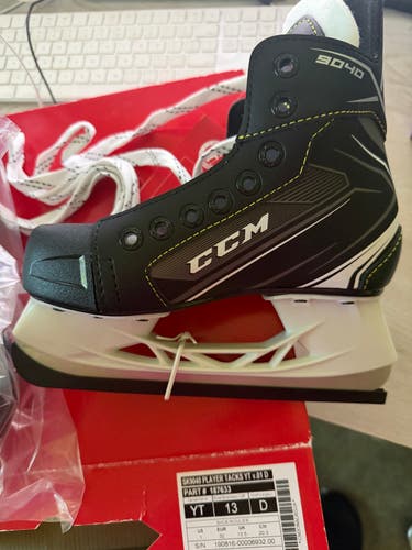 CCM Tacks 9040 Hockey Skates Regular Width 13 (New)