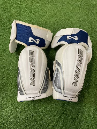 Bauer Nexus 8000 Elbow Pads | Senior Size Medium