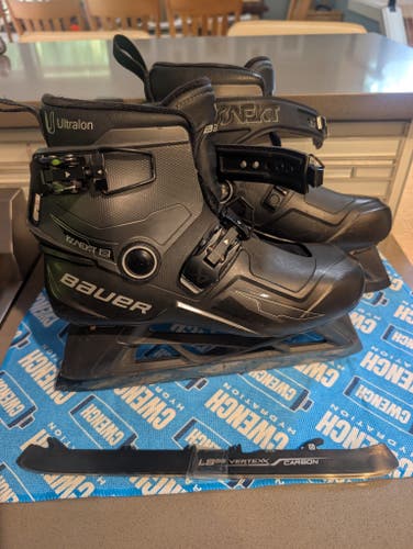 Bauer Konekt 2 Hockey Goalie Skates Regular Width Size 6/6.5 (Used)