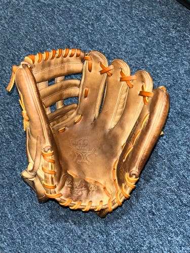 Rawlings Heart of the Hide RH Baseball Glove 11.75"
