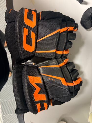 CCM Tacks XF Gloves 10" (Used)