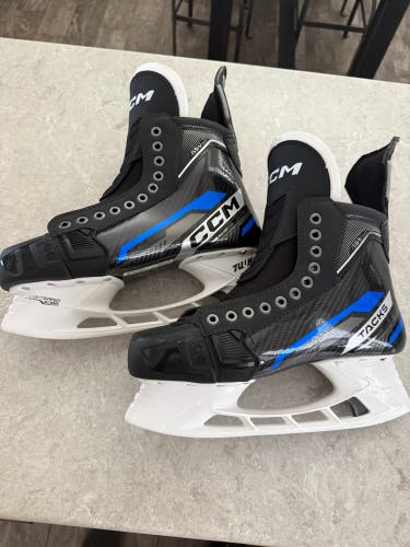 CCM AS-V Pro Hockey Skates Regular Width Pro Stock 10 (Used)
