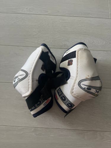Senior Small CCM Tacks Elbow Pads (Used)