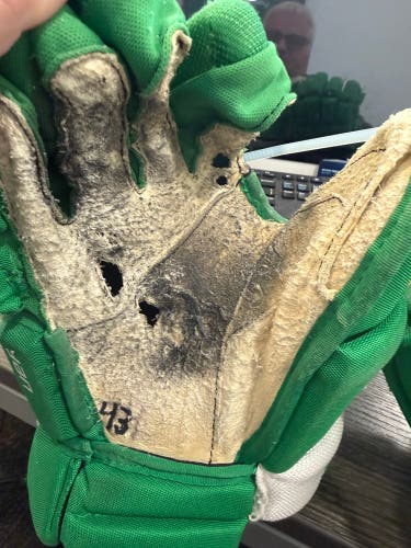 Bauer Gloves 13" (Used)