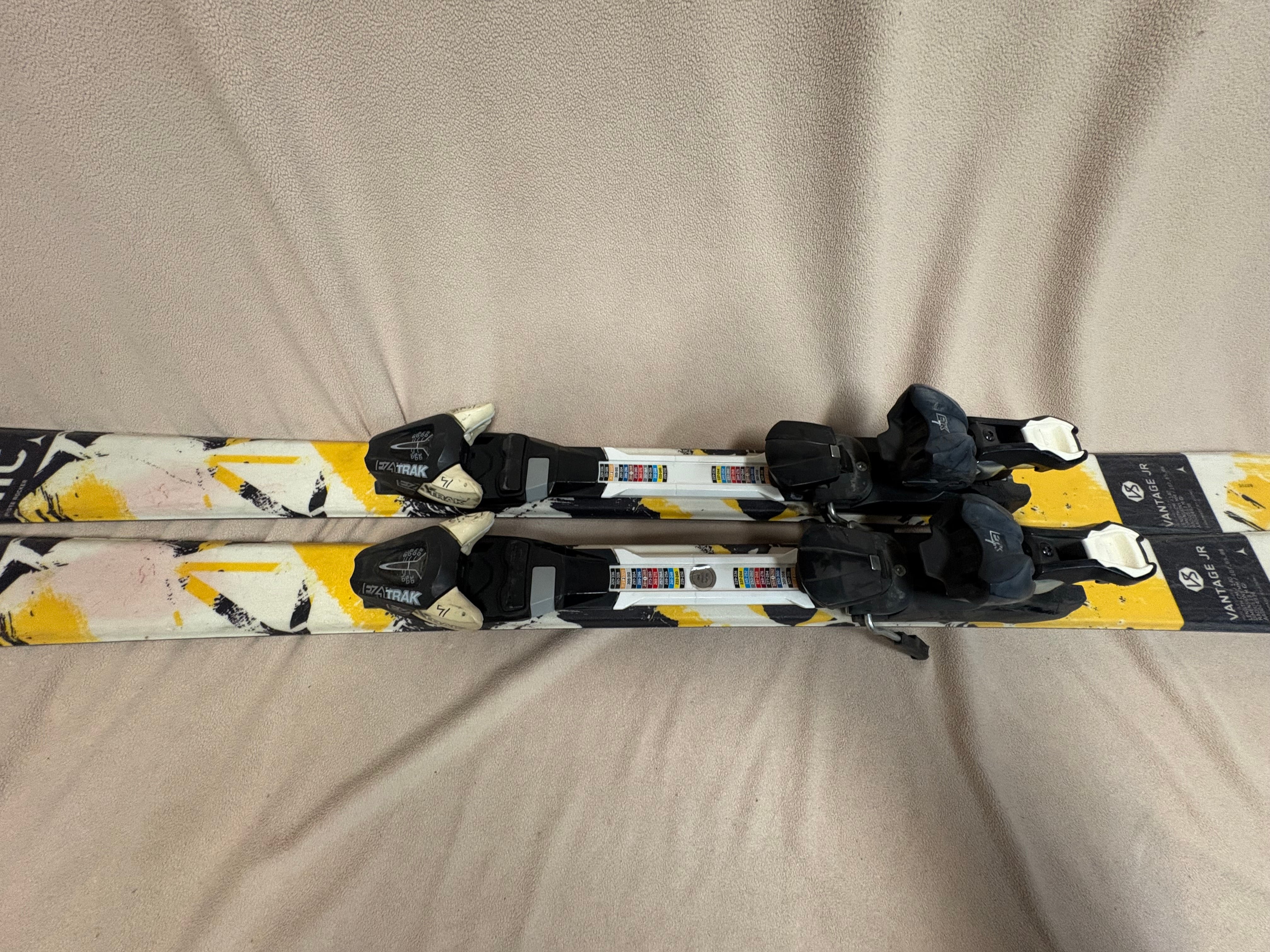 Unisex All Mountain 140 cm Atomic Vantage junior Skis With