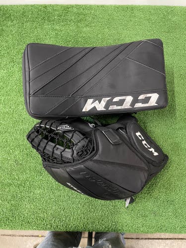 CCM Extreme Flex E5.5 Goalie Glove & Blocker | Intermediate Regular