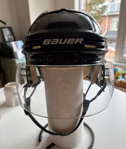 Medium Bauer 4500 Helmet with Bauer Pro visor HECC certified - 2029