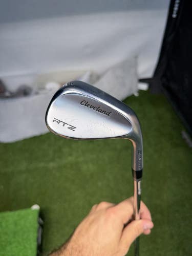 Cleveland RTZ 52* Mid 10 Wedge DG Tour Spinner Wedge Flex Steel Shaft RH