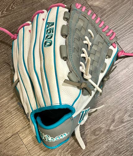 Wilson A500 RH Infield Softball Glove 11.75"