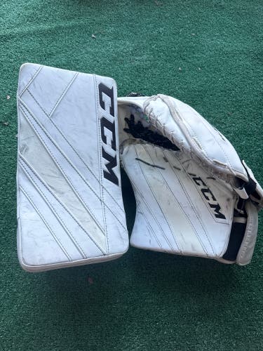 White Senior CCM Extreme Flex E5.9 Goalie Glove & Blocker Set Regular (Used)