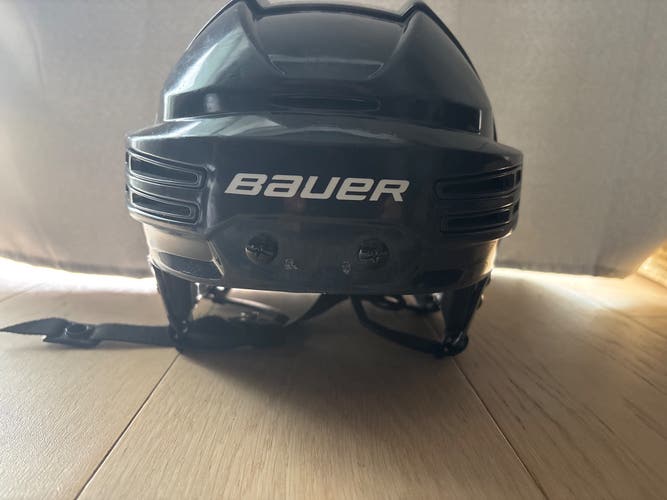 Large Bauer Re-Akt 75 Helmet (Used)