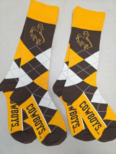 ST2 Mens NCAA WYOMING COWBOYS Crew Socks Lot of 2 Pair MEDIUM New