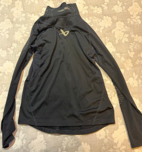 BAUER NECKPROTECT LONG SLEEVE BASELAYER TOP - YOUTH Small (Used)