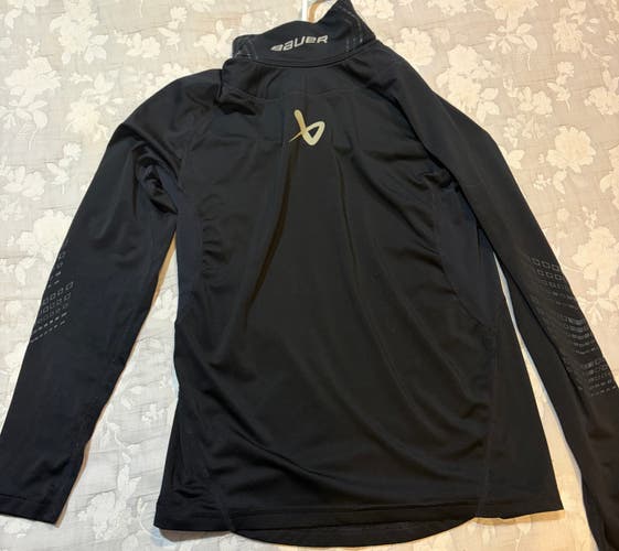 BAUER NECKPROTECT LONG SLEEVE BASELAYER TOP - YOUTH Medium