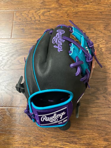2025 Rawlings Heart of the Hide Glove of the Month RH Infield Baseball Glove 11.5” (New)
