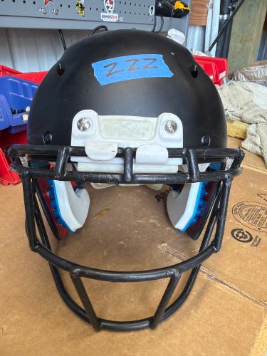USED SCHUTT VENGEANCE VTD II ADULT FOOTBALL HELMET - MEDIUM - FLAT BLACK - REJECT