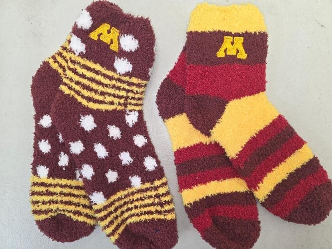 ST1 Mens NCAA MINNESOTA GOLDEN GOPHERS Crew Socks Lot of 2 Pair MEDIUM New