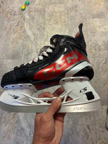CCM FT6 Skates 8.5 + Extra Steel