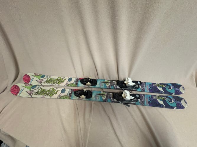 Unisex All Mountain 130 cm Atomic Century Skis With Bindings (Used)