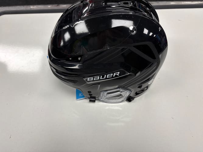 Large Bauer Re-Akt 85 Helmet (New)