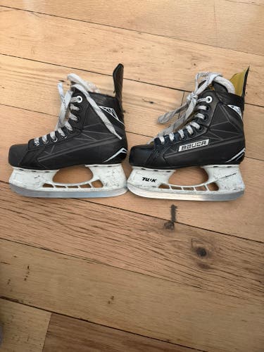Bauer Supreme 170 Hockey Skates Regular Width Size 1 (Used)