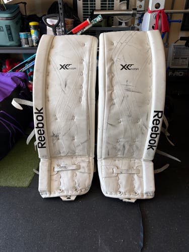 34" Reebok XLT 24SR Goalie Leg Pads (Used)
