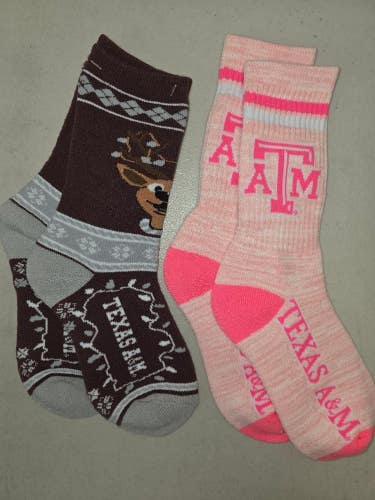 ST32 Mens NCAA TEXAS A&M AGGIES Lot of 2 Pair Crew Socks MEDIUM New