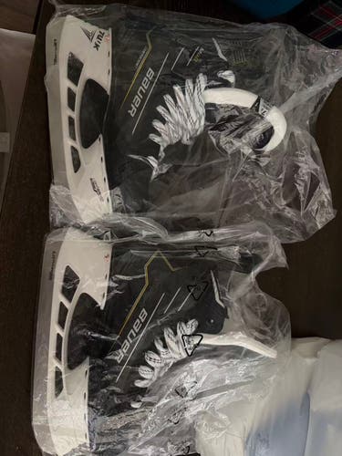 2024 Bauer Supreme M40 Hockey Skates 7.5 (New)