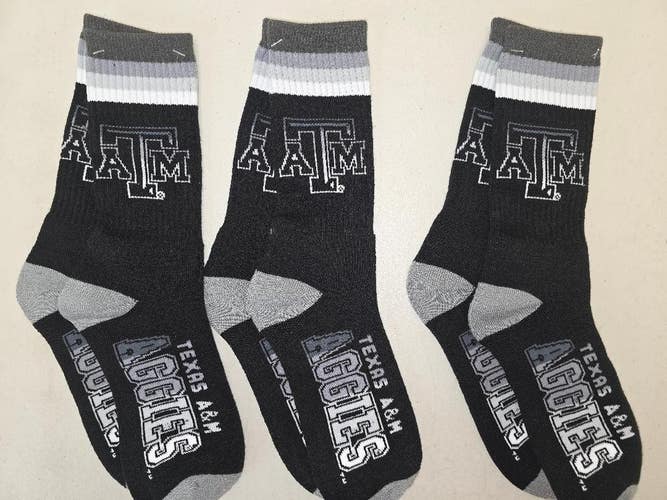 ST44 Mens NCAA TEXAS A&M AGGIES Lot of 3 Pair Crew Socks LARGE New