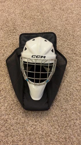Intermediate Small 2025 CCM Axis F9 Goalie Mask Pro Stock (Used)