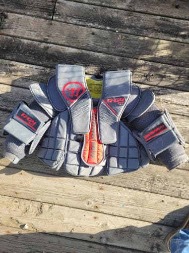 Intermediate Medium-large Warrior Ritual G4 Goalie Chest Protector (Used)