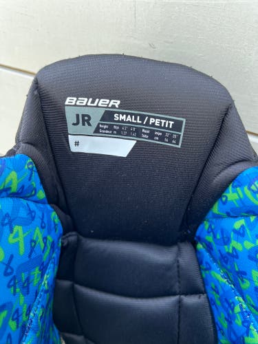Junior Small Bauer Hockey Pants (Used)