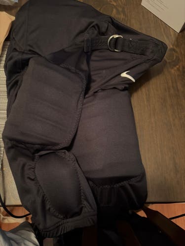 Black Men's Medium Youth Nike Team Defender Game Pants (New)