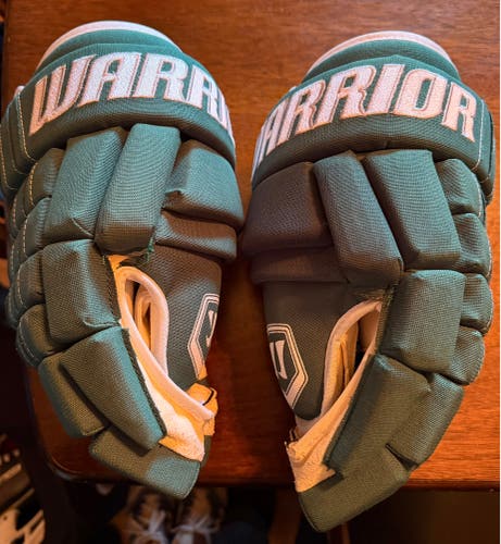 Warrior Remix Gloves 14" (Used)