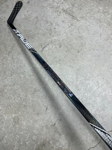 75 Flex P28 True Hzrdus 9x4 Senior Right Hand Hockey Stick Pro Stock (New)