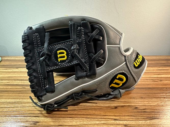 Wilson A500 LH Baseball Glove 11" (Used)