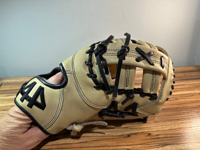 44 Pro Signature Series RH First Base Baseball Glove 12.5" (Used)