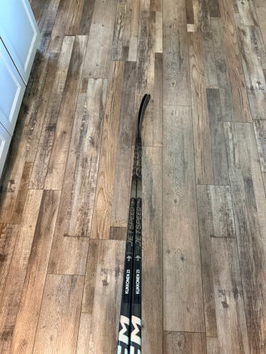 Senior CCM JetSpeed FT7 Pro Left Hand Hockey Stick P28M 70 Flex (New)