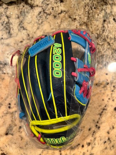 Wilson A2000 RH Infield Baseball Glove 11.5" (New)