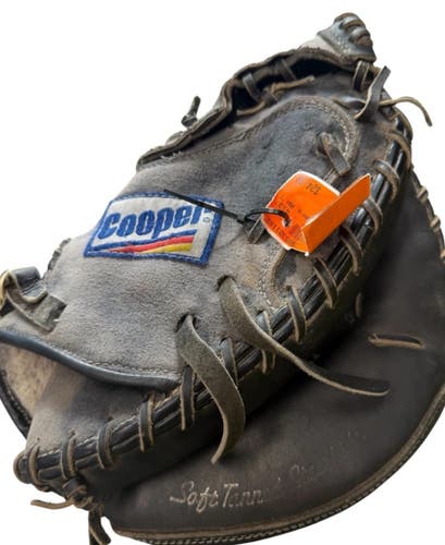 RH Catcher's Baseball Glove 33" (Used)
