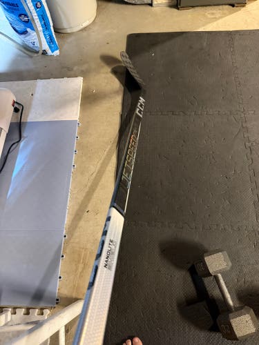 Senior CCM JetSpeed FT6 Pro Left Hand Hockey Stick P28M 75 Flex (New)