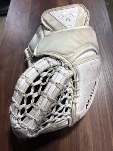 Bauer Supreme Mach Regular (Used)