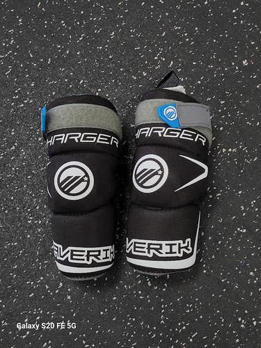Used Maverik CHARGER Lacrosse Arm Pads/Guards Black Youth 11849-S000044848
