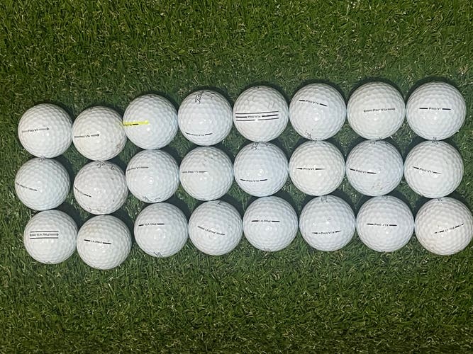 Titleist Pro V1 or Pro V1x Golf Balls (24 Lot) - Near Mint Condition⁠