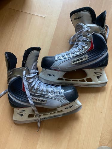 Bauer Vapor Hockey Skates size 8EE (Used)