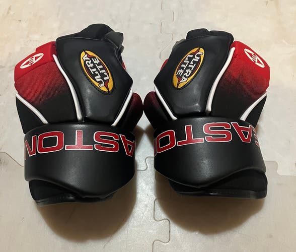 Easton Ultra Lite Gloves 14.5" (New)
