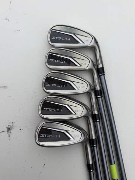 TaylorMade Stealth HD Iron Set 6-PW Speeder NX 50 Senior Flex NICE