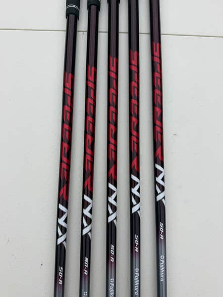 TaylorMade Stealth HD Iron Set 6-PW Speeder NX 50 Senior Flex NICE
