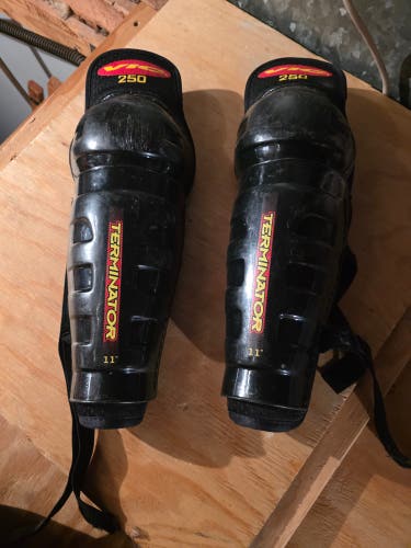 Vic Terminator 250 Hockey Shin Guards – 11